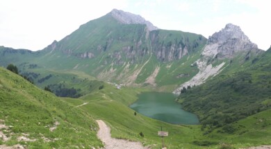 Randonnées Et Treks à Annecy , Aravis Et Bauges | Bureau Des Guides D ...